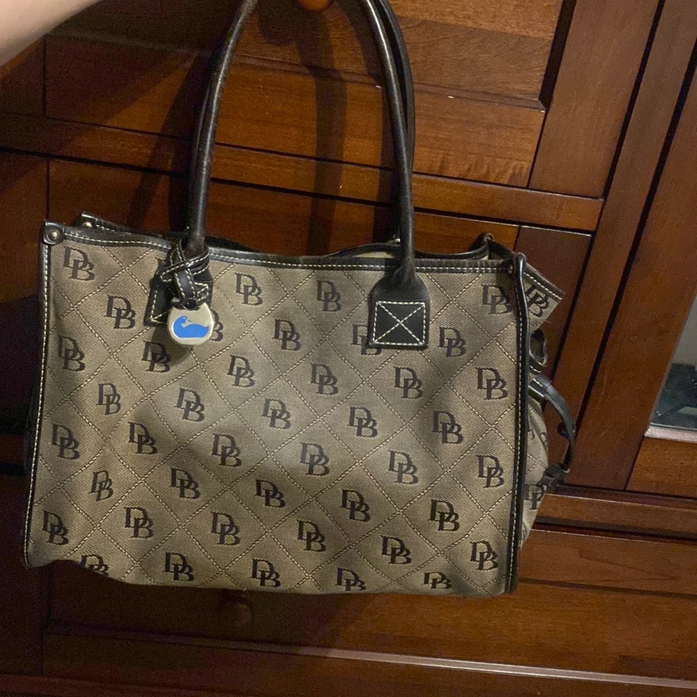 Dooney and Bourke carryall